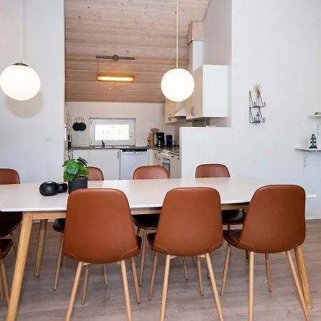 8 Person In Holiday home *